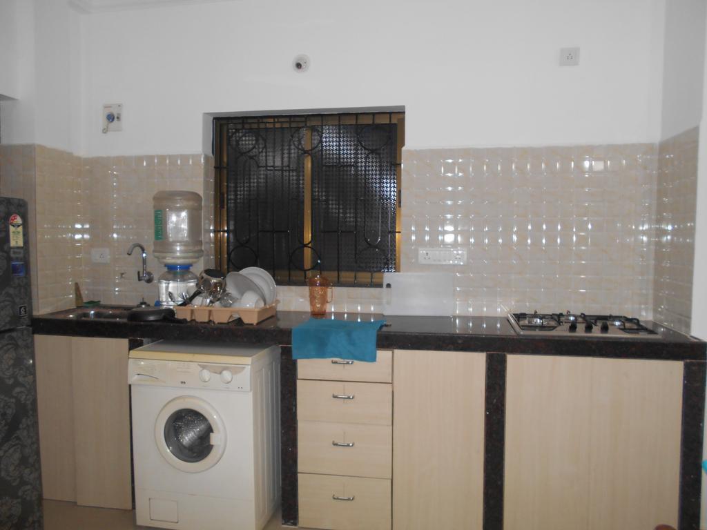 Esha Apartment Calangute Szoba fotó